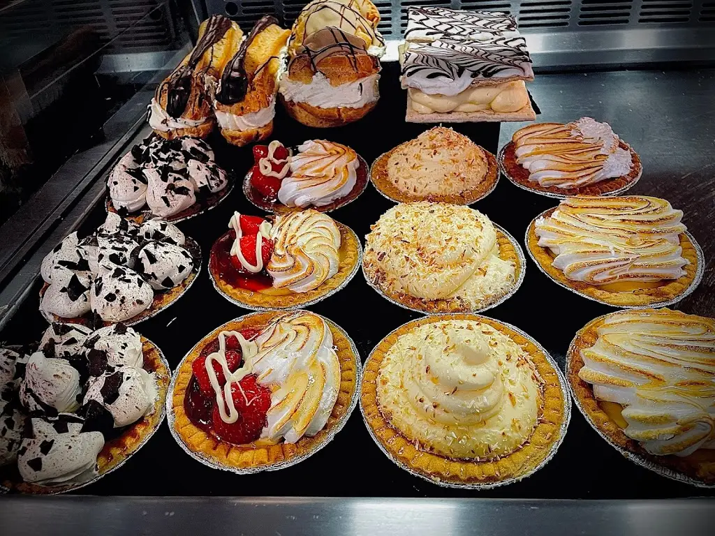 Rustic Kitchen_Ashton in Makerfield_slider_image_1