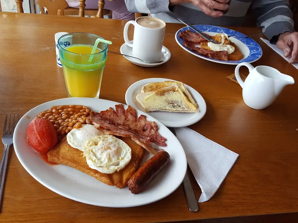 Menu_Yum Yum Café_Dunstable_image_6