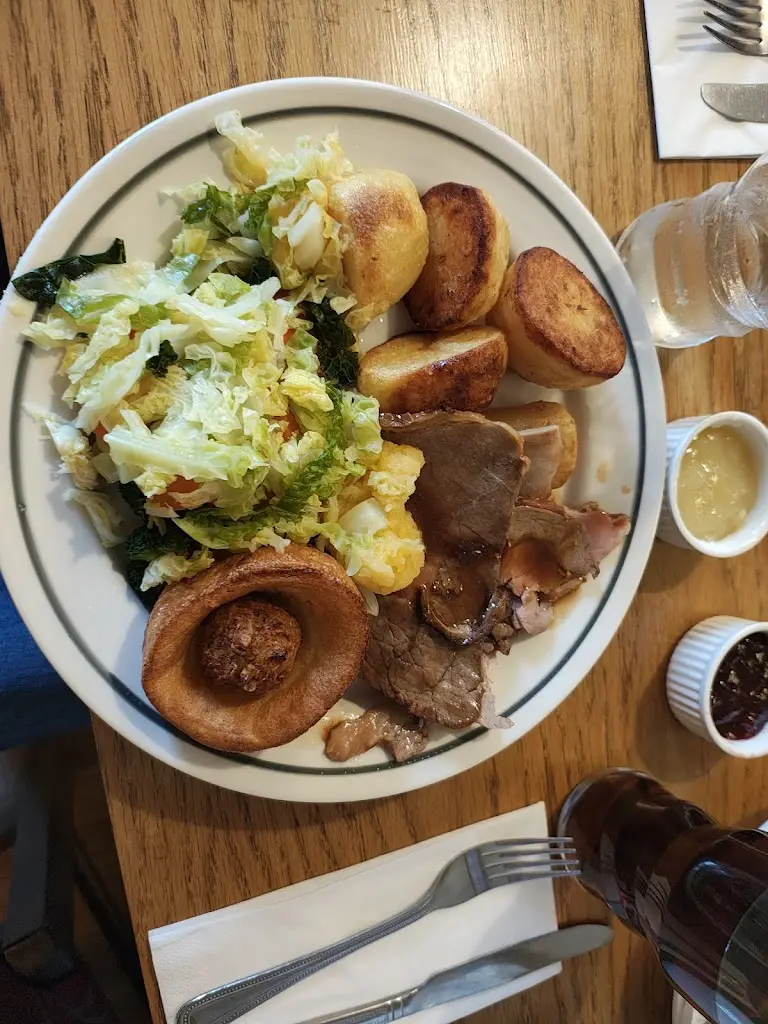 Santiago Lopez_The Farmer's Boy_Dunstable_review