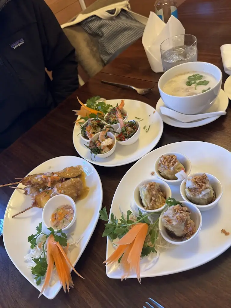 Julia Snodgrass_Red Elephant Siam, Thai restaurant, East Dean_East Dean_review