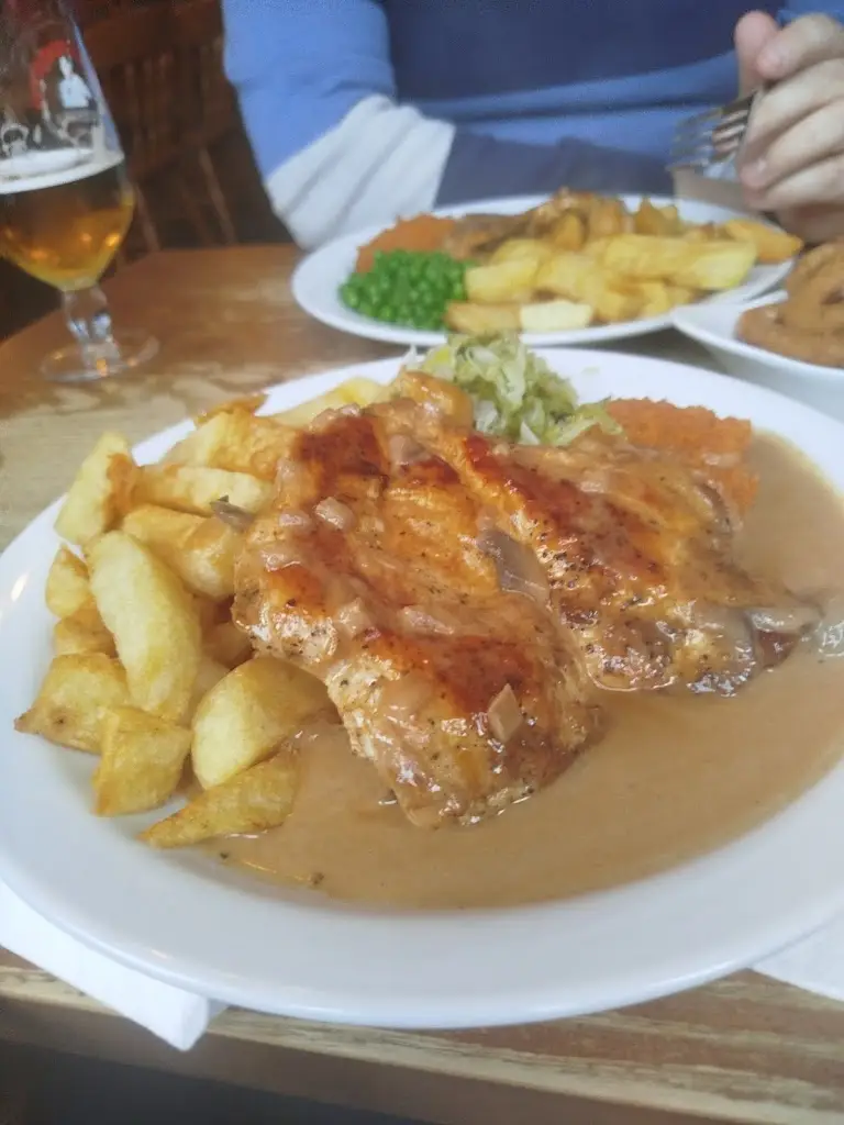 Claire Estelle Lawrenson_Harrow Inn_Ashton in Makerfield_review