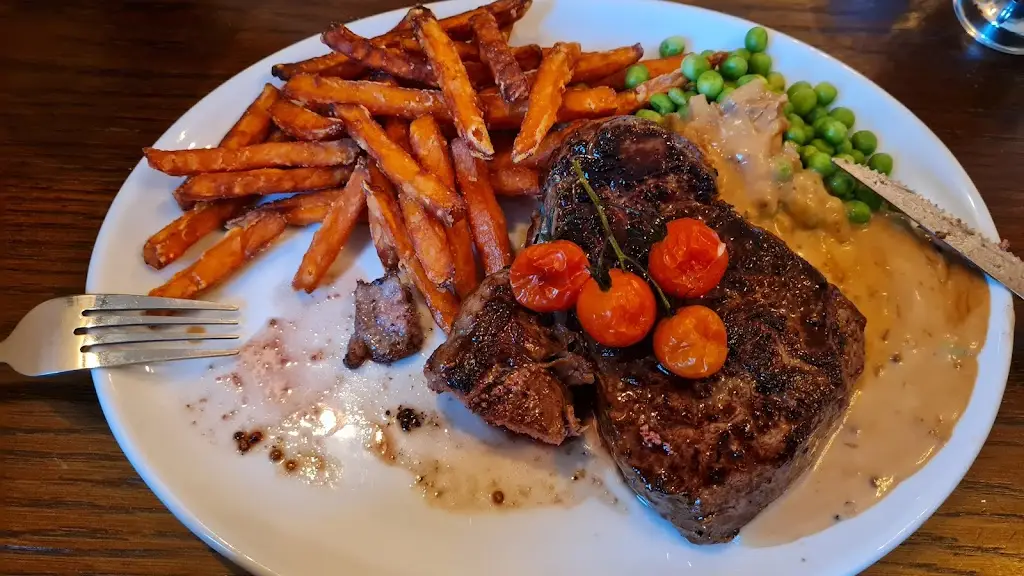 Harrow Inn_Ashton in Makerfield_slider_image_2