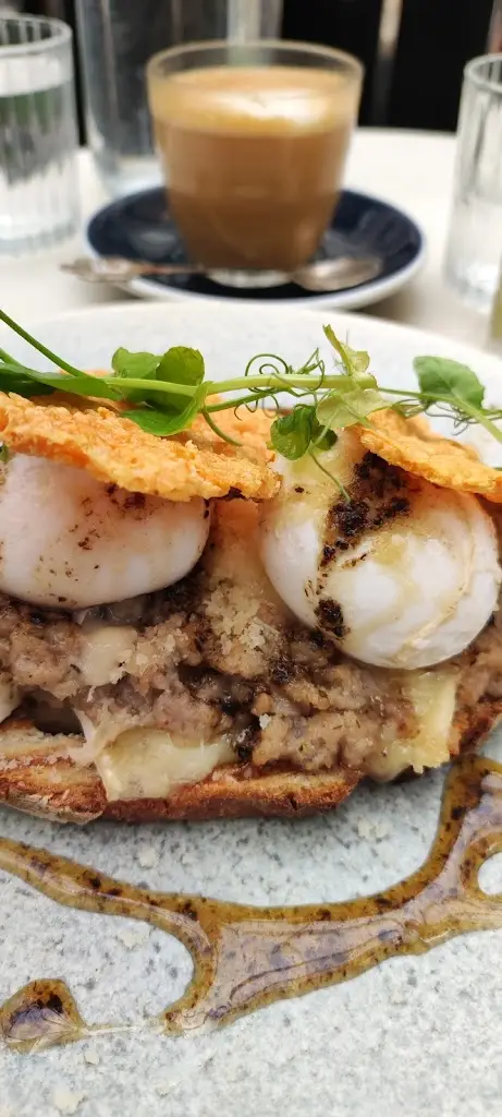 Elisa Portaro_The Eclectic Collection_Earlsfield_review