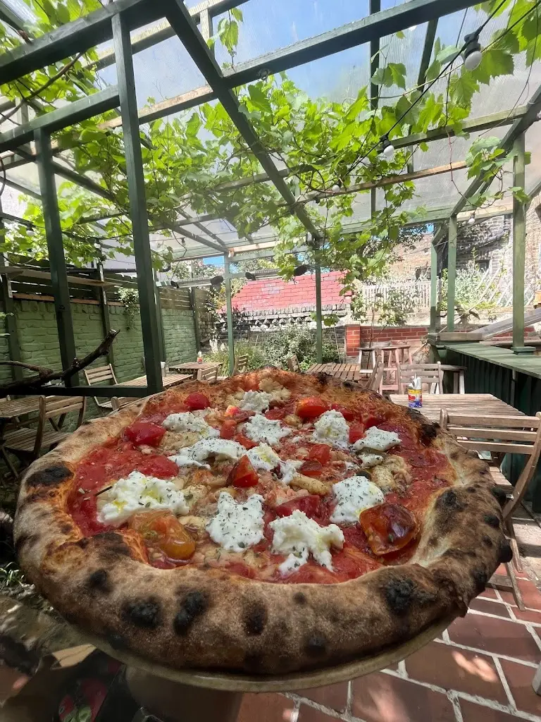 Well Kneaded Earlsfield_Earlsfield_slider_image_3