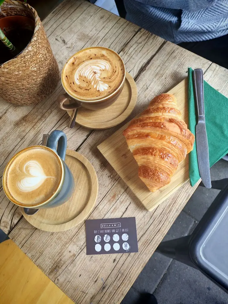 Augustina Berejanschi_Belle Amie_Earlsfield_review