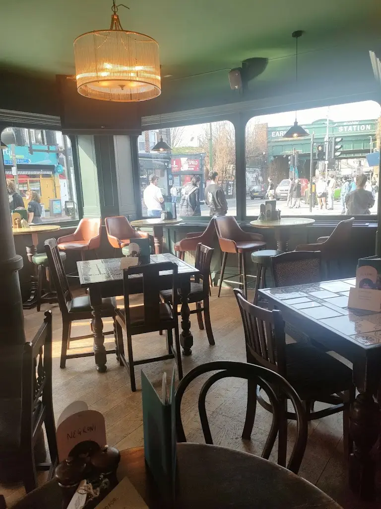 Dai Tree_Halfway House_Earlsfield_review