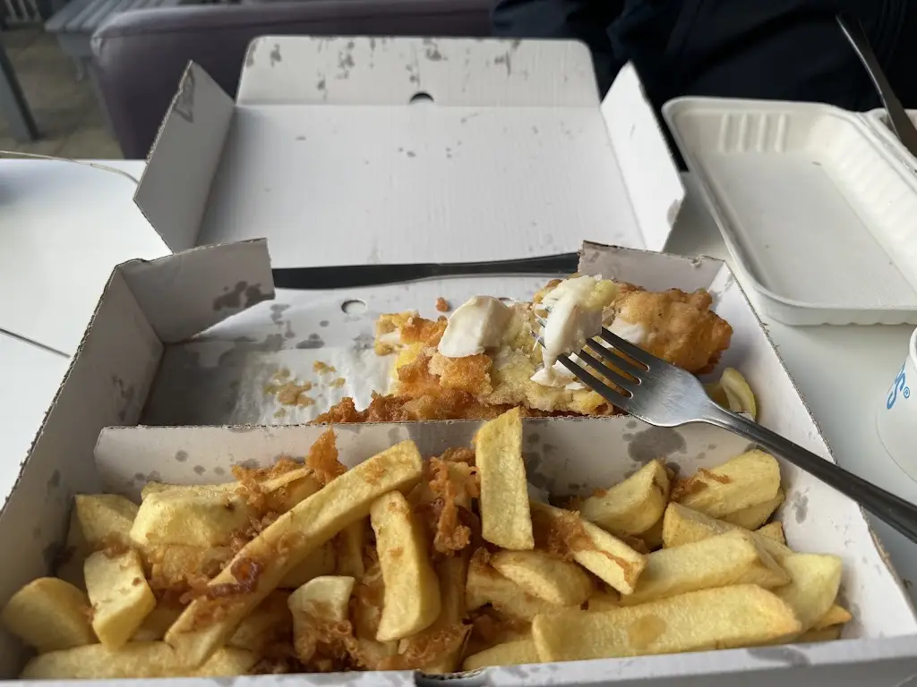 Tianhao Hou_Daniela's Fish Bar_East Boldon_review