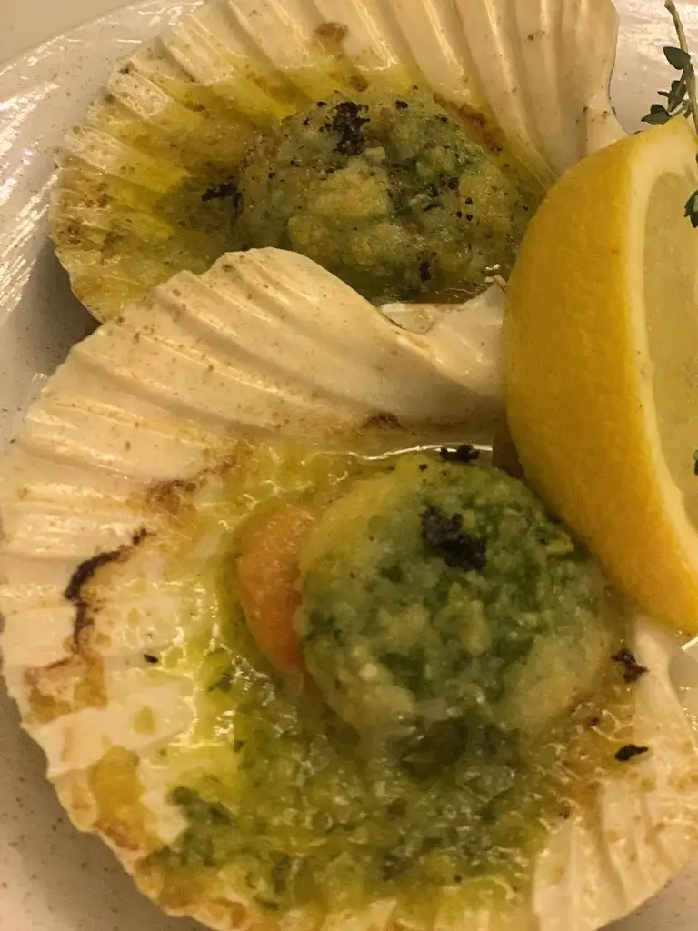 Menu_Le Petit Nantais_East Molesey_image_4