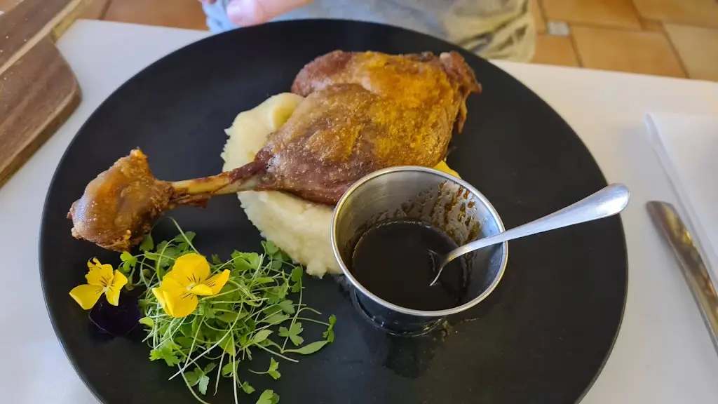 Menu_Le Petit Nantais_East Molesey_image_6