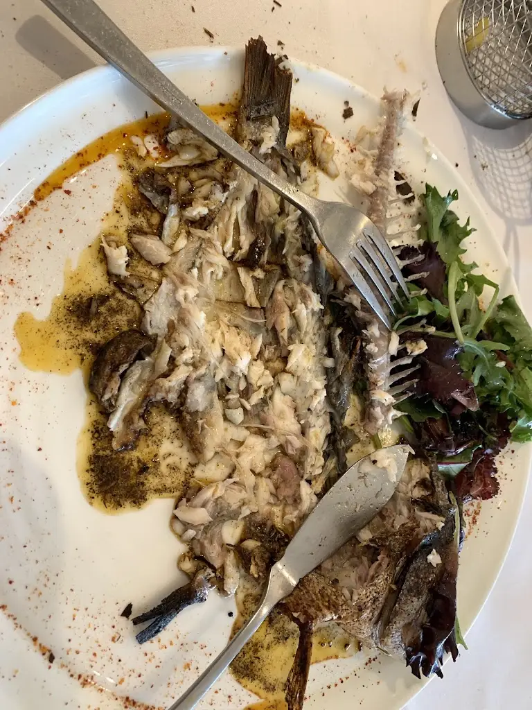 Menu_Le Petit Nantais_East Molesey_image_8