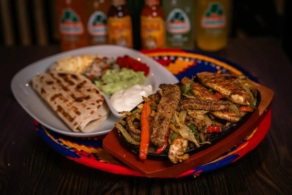 Tex Mex Restaurant & Cocktail Bar_East Molesey_slider_image_3