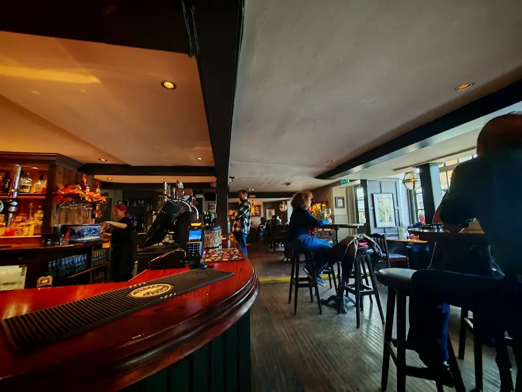 The Prince Of Wales_East Molesey_slider_image_2