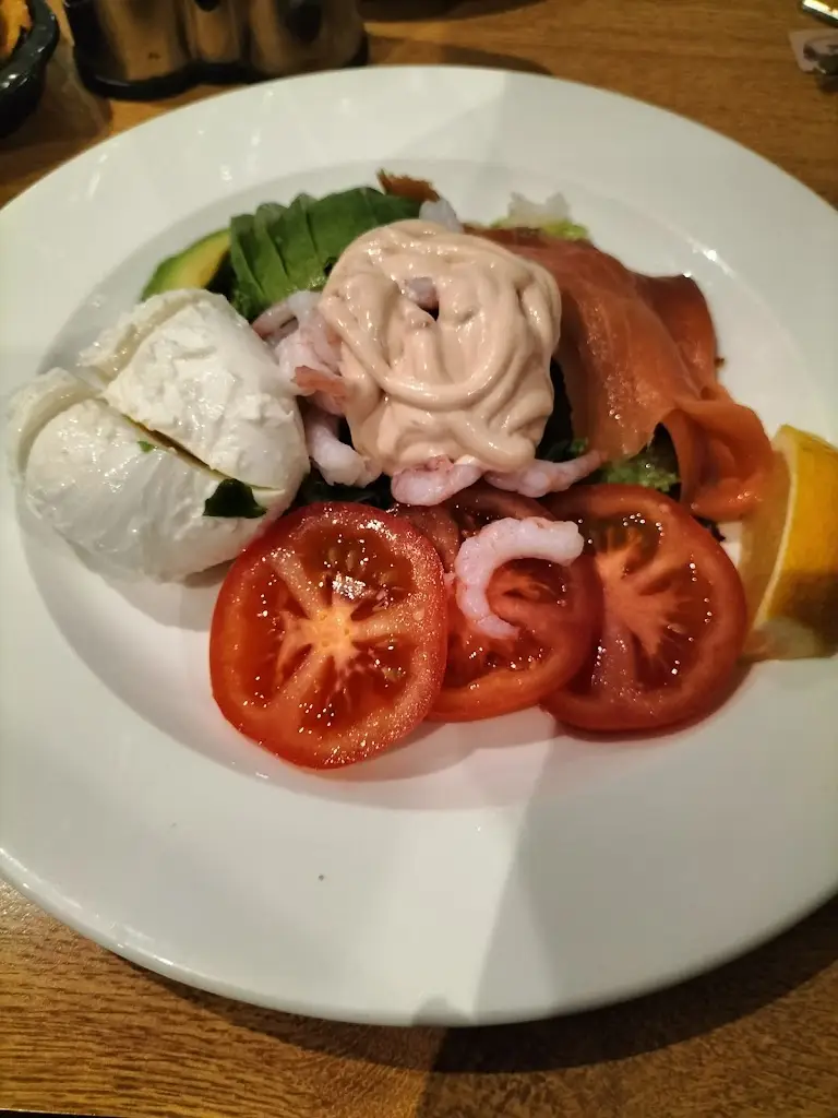 S_Restaurant Averna_East Molesey_review