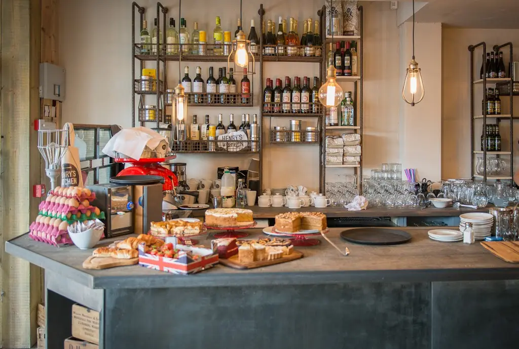 Henry's Kitchen ristorante a East Molesey