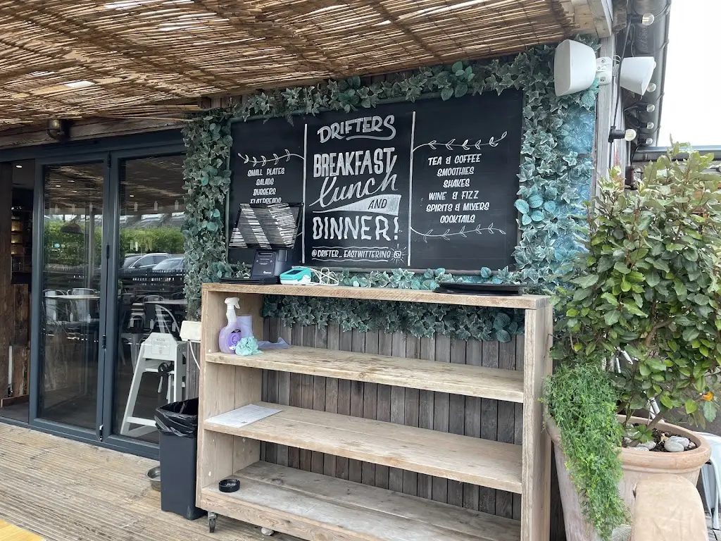 Dave Kingston_Drifters - East Wittering_East Wittering_review