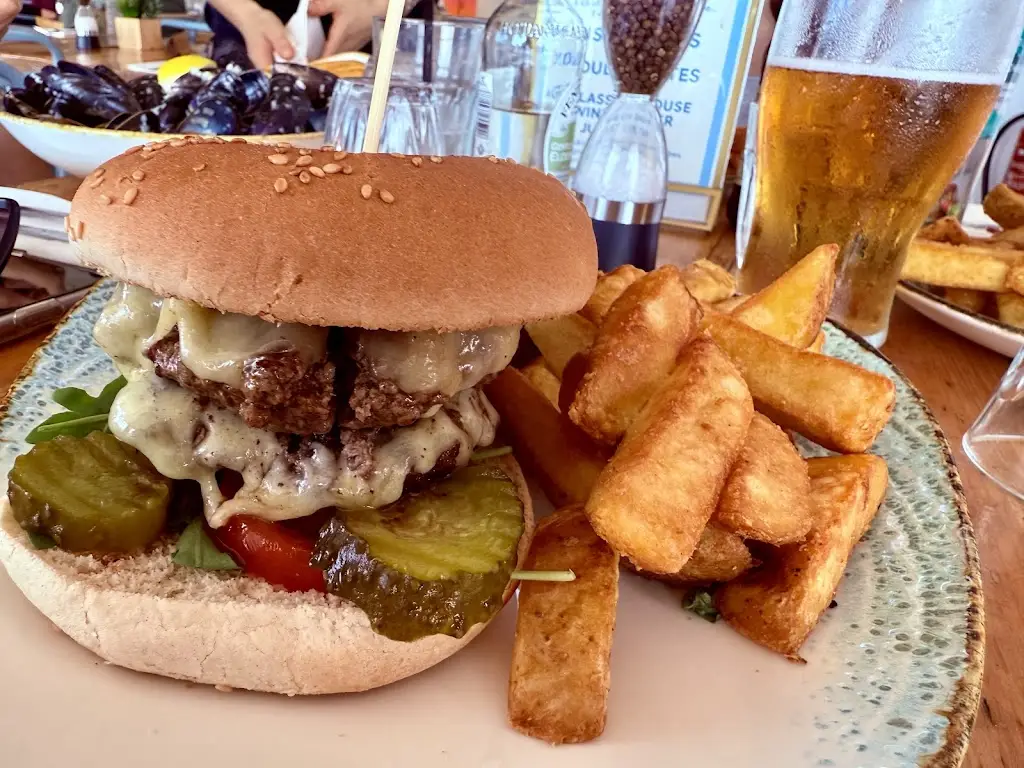 The Beach (was Billy's)_East Wittering_slider_image_2