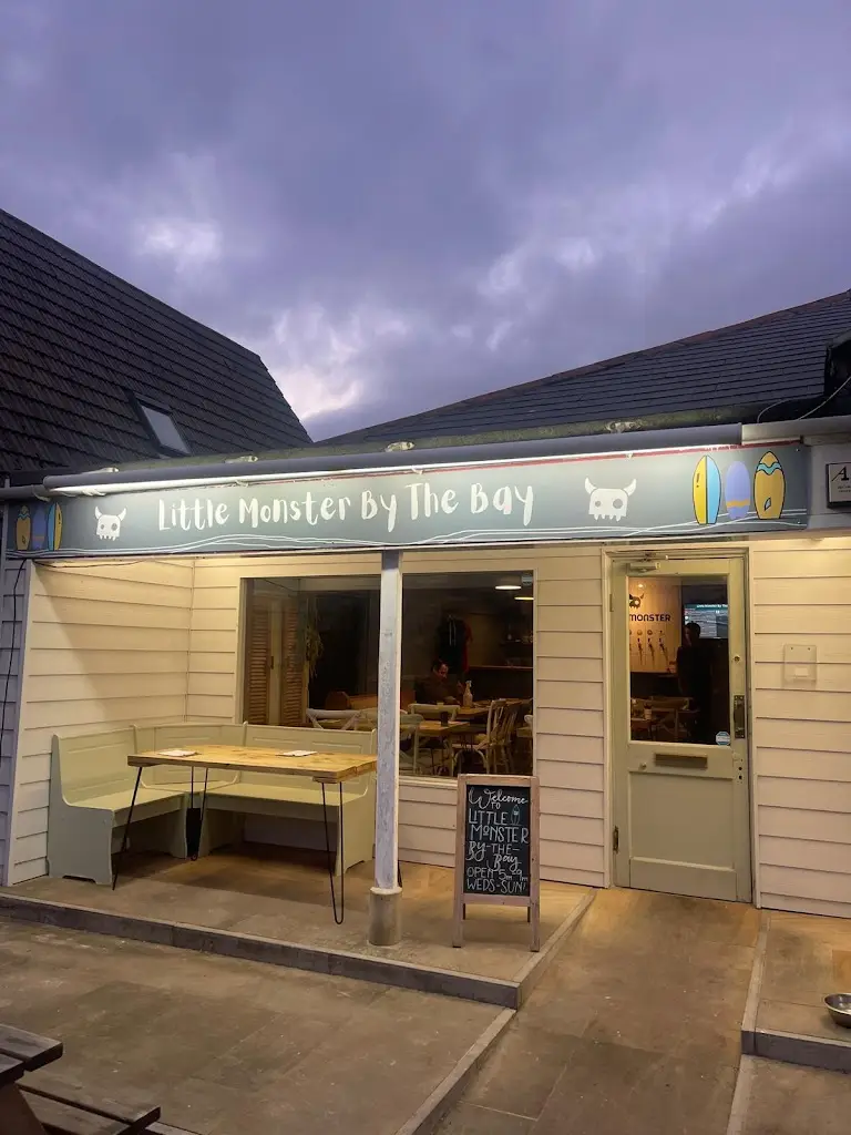 Little Monster By The Bay ristorante a East Wittering