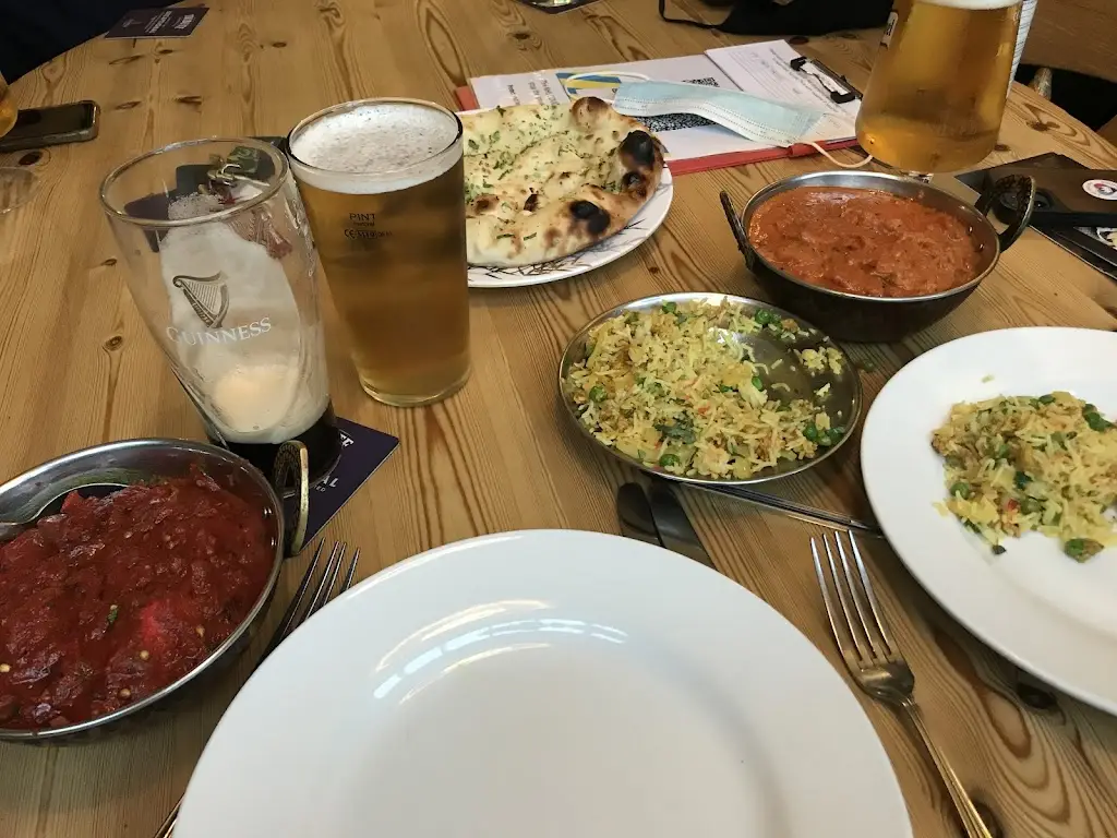 Brynne Inglish_The Bell Inn_Avening_review