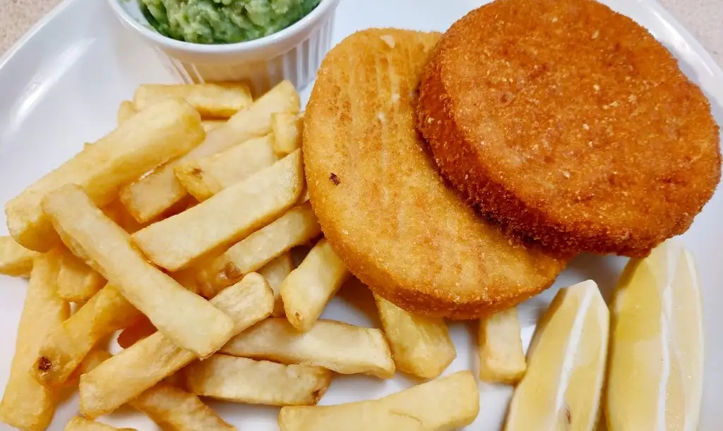 Pound Fish Bar_East Peckham_slider_image_2