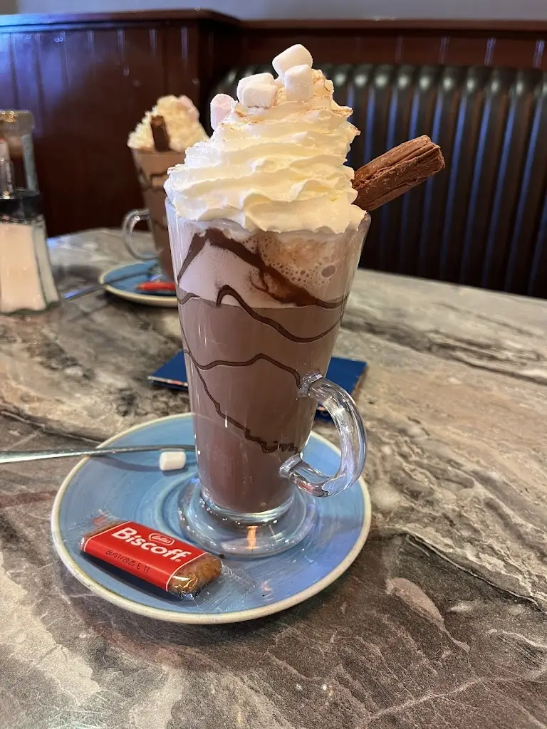 chun cho leung_Hursley Cafe_Eastleigh_review