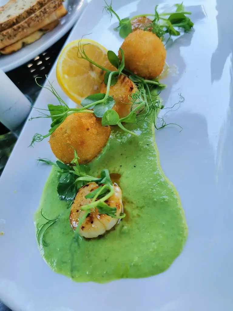 Menu_Bell Aston Clinton_Aston Clinton_image_7