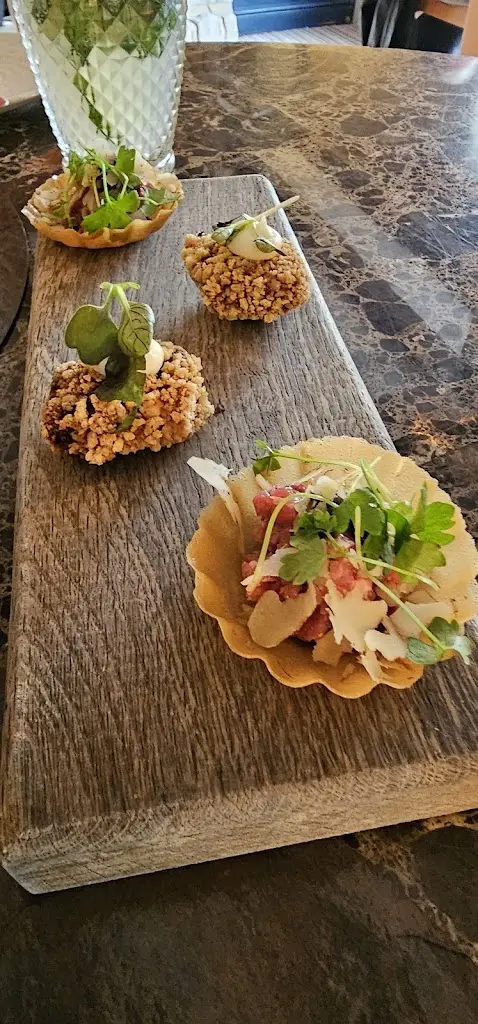 Menu_Hammer & Pincers_East Leake_image_9