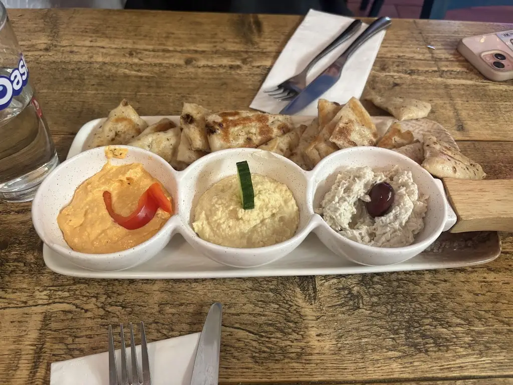 Keava Mascott_Greek Kitchen Taverna_Eastoft_review