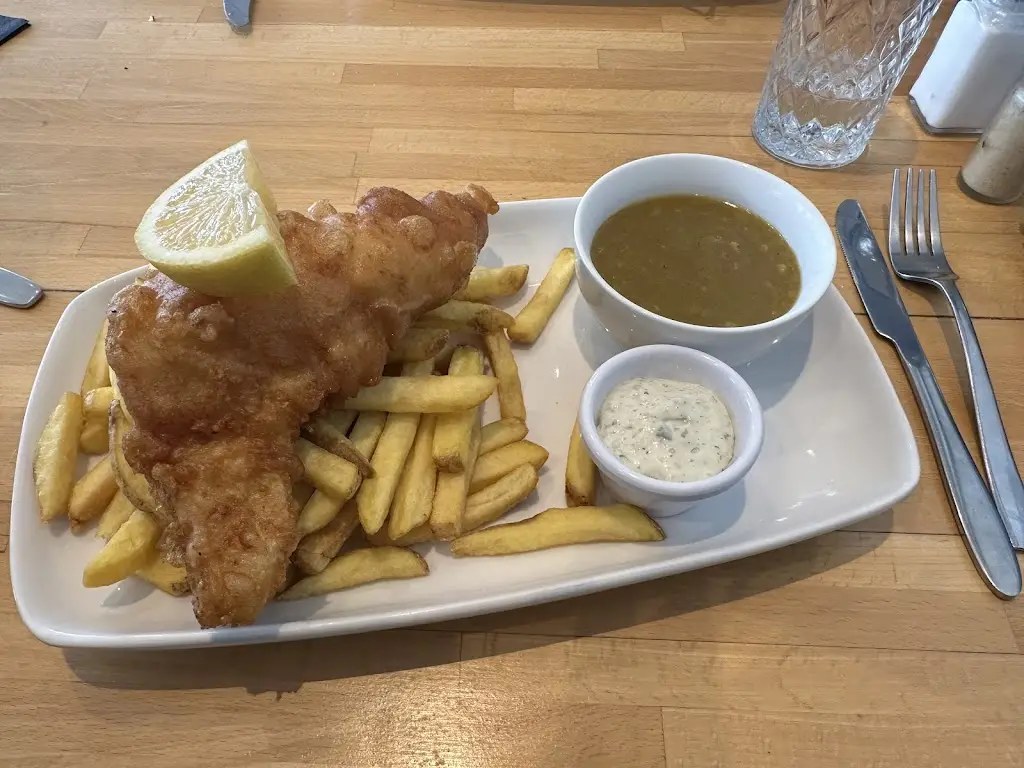 Chez B_Palm Tree Sports Bar_Eastchurch_review