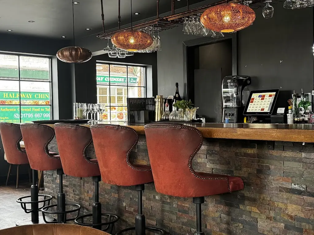 LEEBON UK_Mem's Meze Restaurant_Eastchurch_review