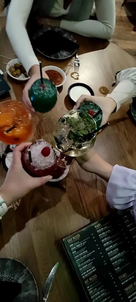 Mem's Meze Restaurant_Eastchurch_slider_image_2