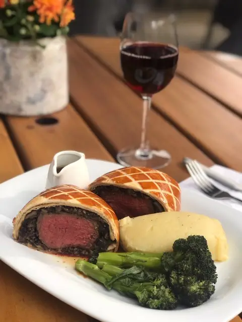 The Duke of Wellington_East Horsley_slider_image_3