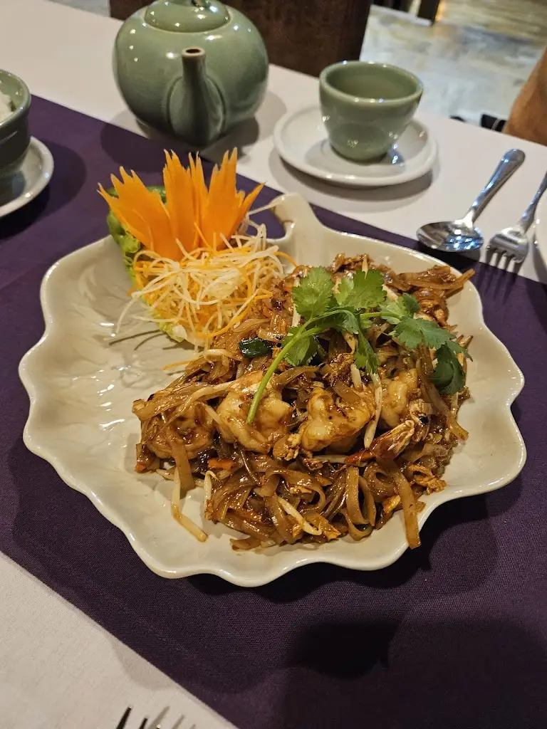 T_Tara Bar and Restaurant_East Horsley_review