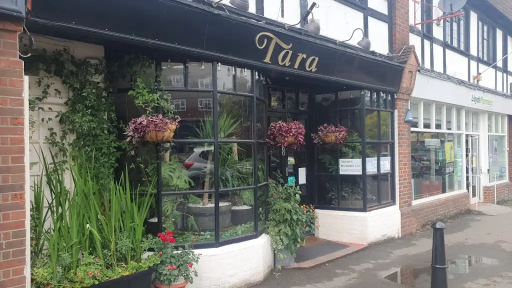 Tara Bar and Restaurant_East Horsley_slider_image_3