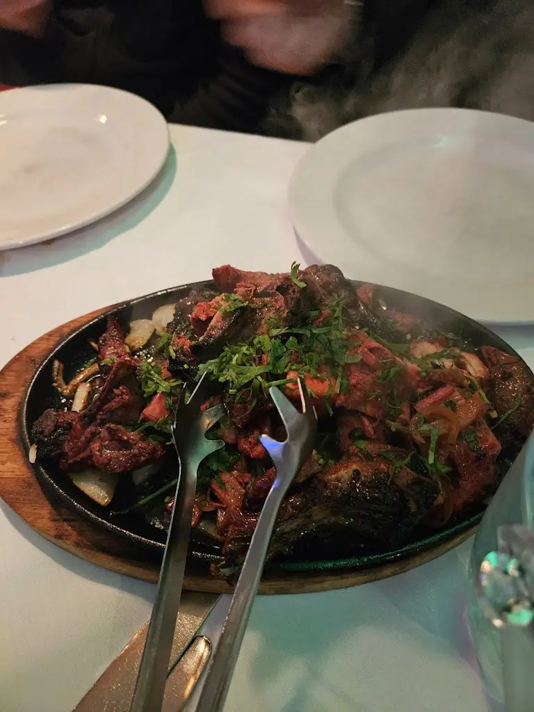 Umad Hussain_Kirthon_East Horsley_recensione