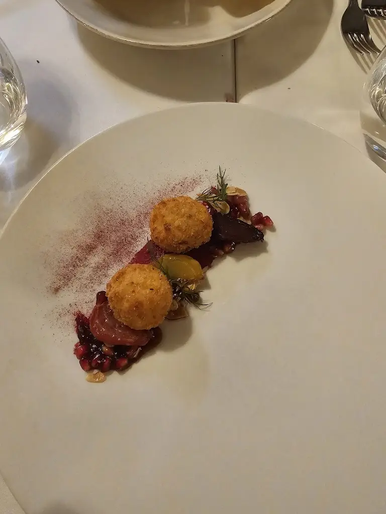 Mike Mackenzie_Kinghams Restaurant_East Horsley_review