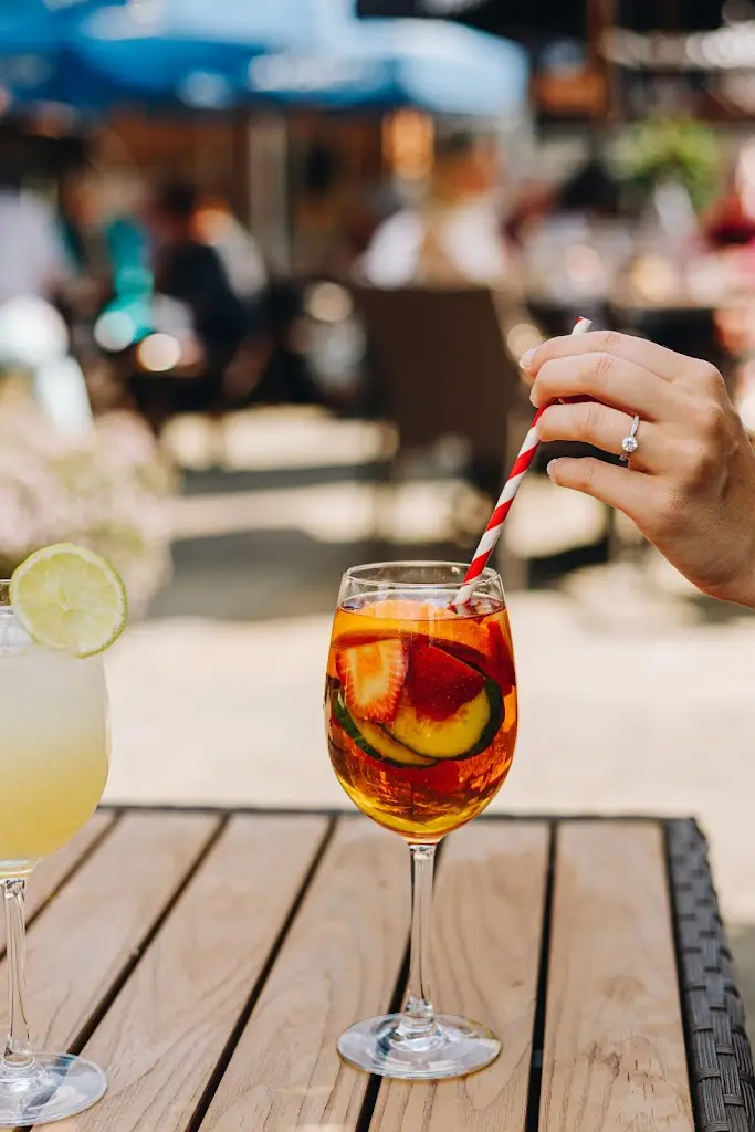 Menu_The Queen's Head_East Horsley_imagen_7