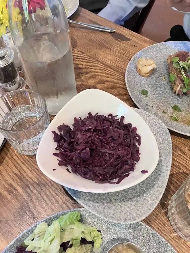 Vi San_The Queen's Head_East Horsley_reseña