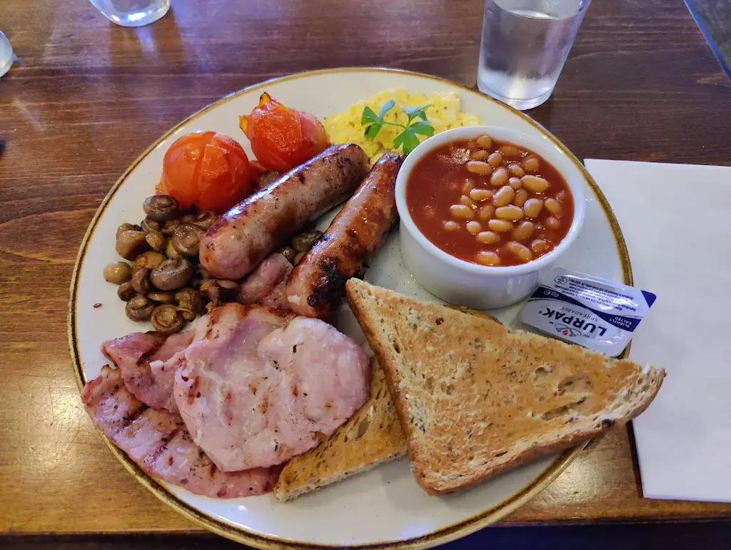 Neo_The Five Bells_Aston Clinton_review