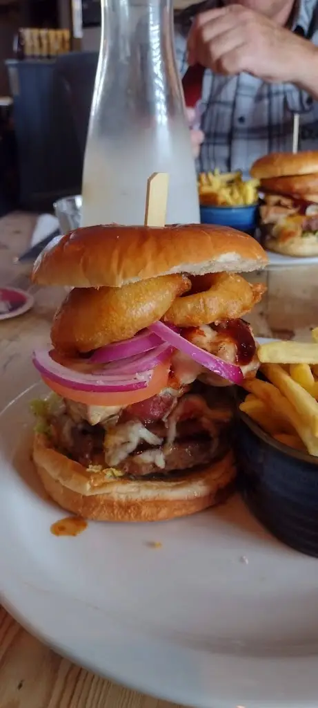 Peter Bowman_The Badger_Eastington_review