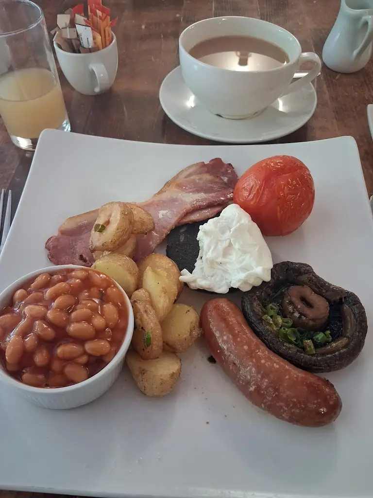 Kim Leonard_The Frocester_Eastington_recensione