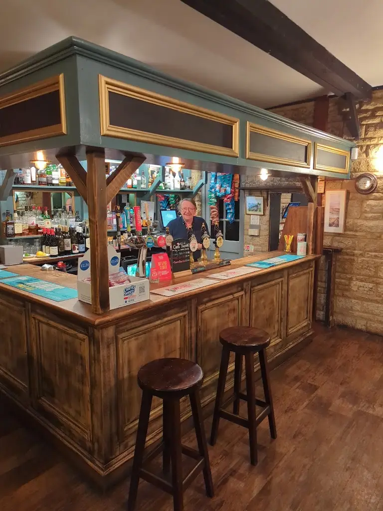 Mr. B_The Edgemoor Inn_Eastington_review