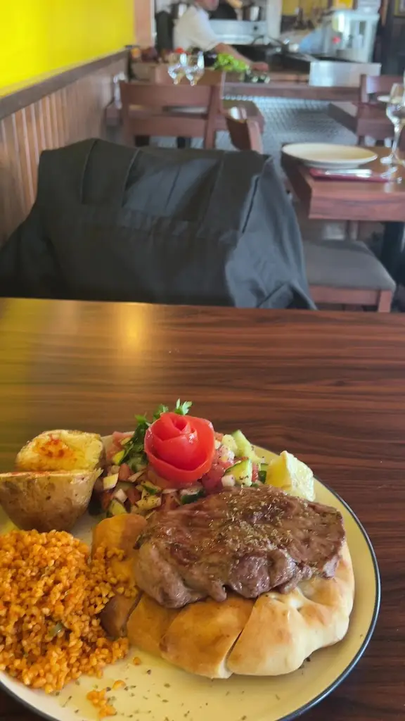 Meze Restaurant Eastbourne_Eastbourne_slider_image_2