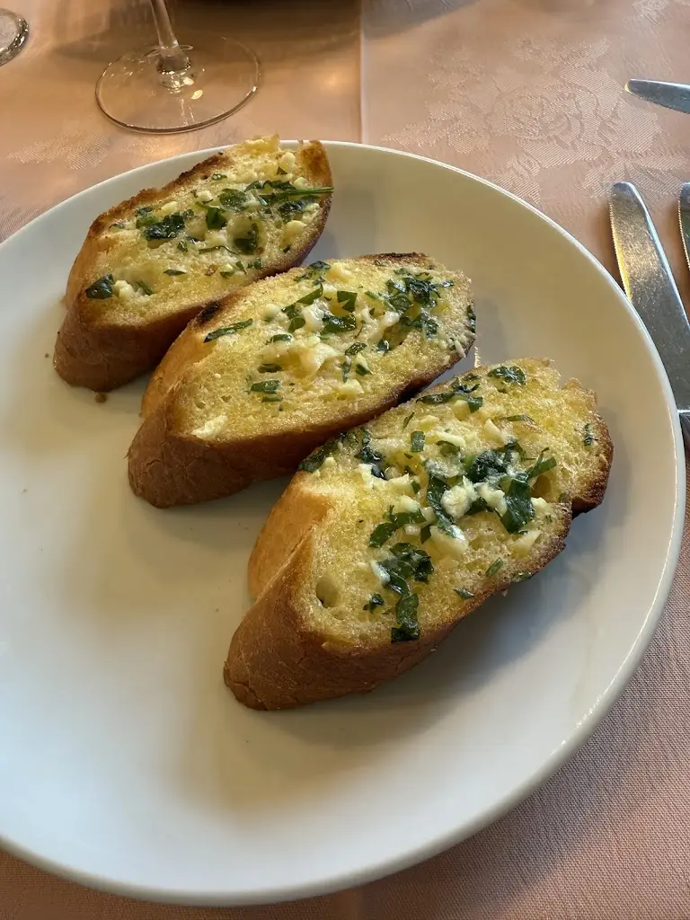 Daniel Fearnley_La Locanda Del Duca_Eastbourne_review