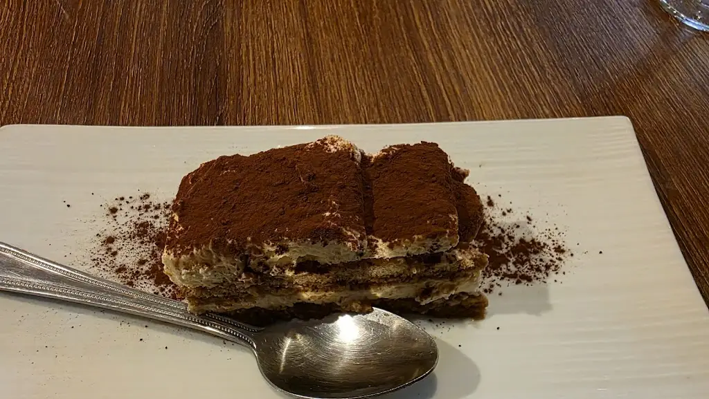 Bryn Glew_Anema e Core_Eastbourne_review