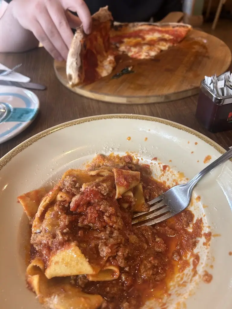 lia winfield_Anema e Core_Eastbourne_review