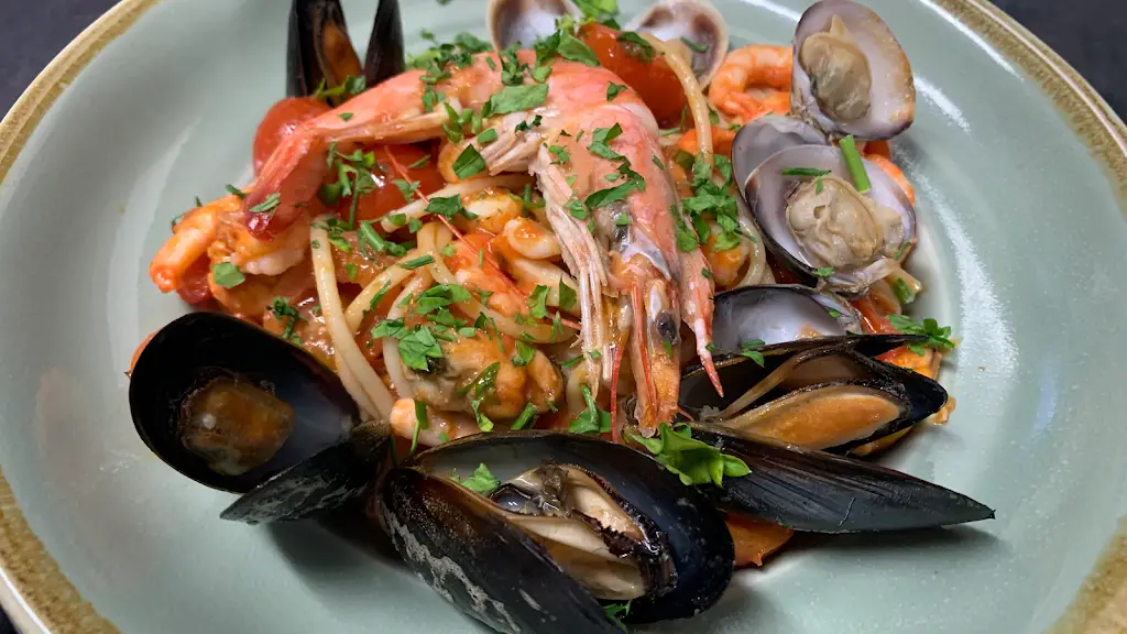 Anema e Core_Eastbourne_slider_image_3