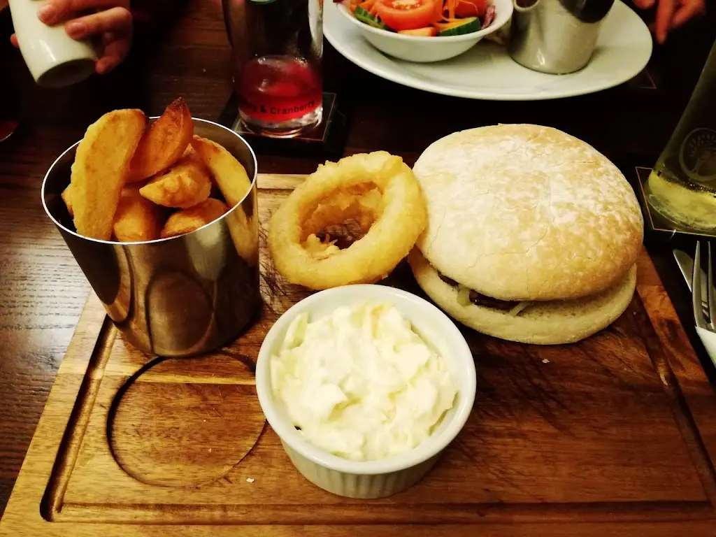 Menu_Eagle & Child Inn_Auckley_image_9