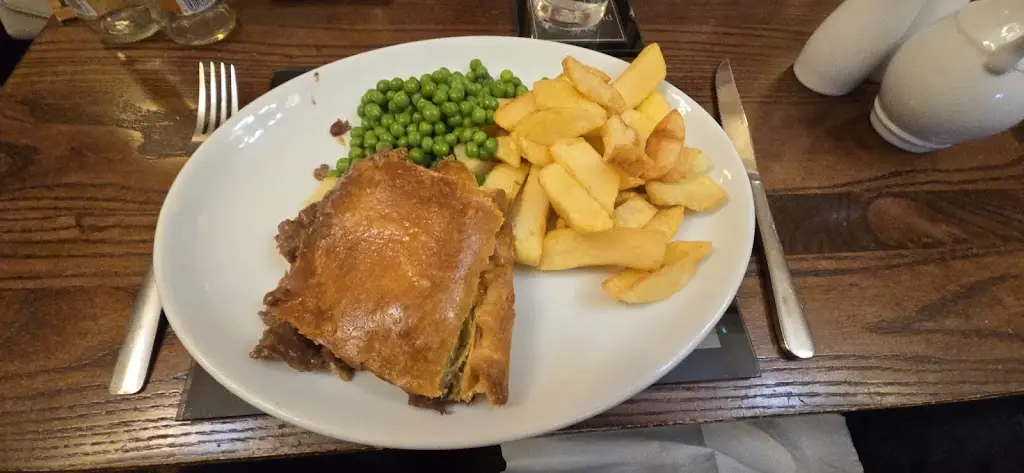 Blapi Darious_Eagle & Child Inn_Auckley_review