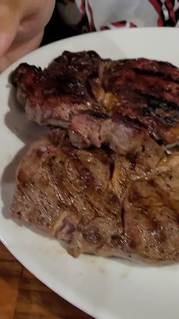 The Two Bulls Steakhouse_Eastbourne_slider_image_2