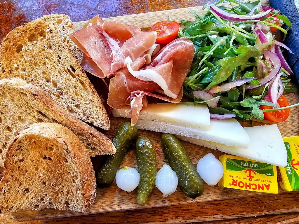 The Two Bulls Steakhouse_Eastbourne_slider_image_3